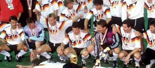 完成世界杯和欧洲杯双冠的球队有德国、西班牙、法国